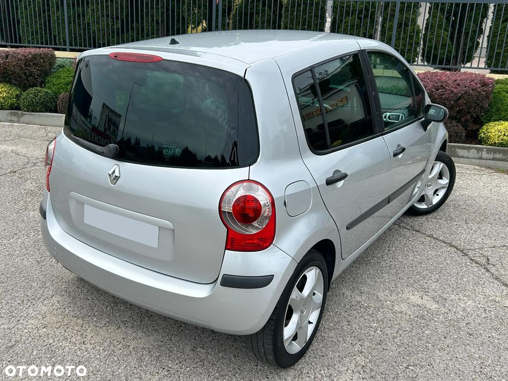Renault Modus 1.6 16V ESP Dynamique - 10