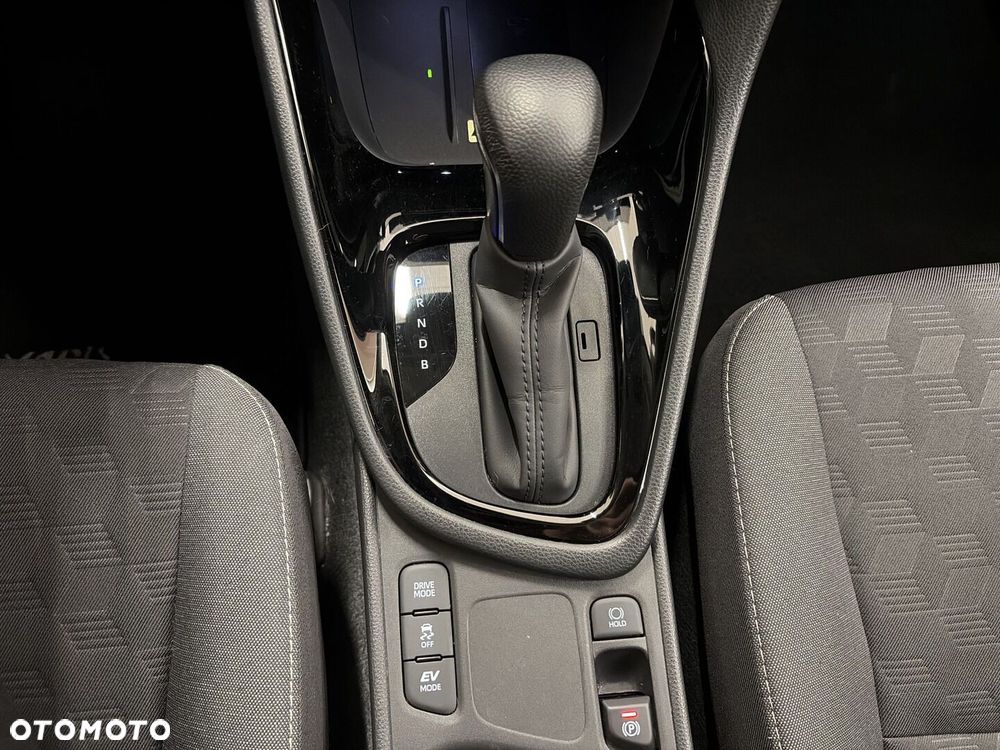 Toyota Yaris Hybrid 1.5 Style - 19
