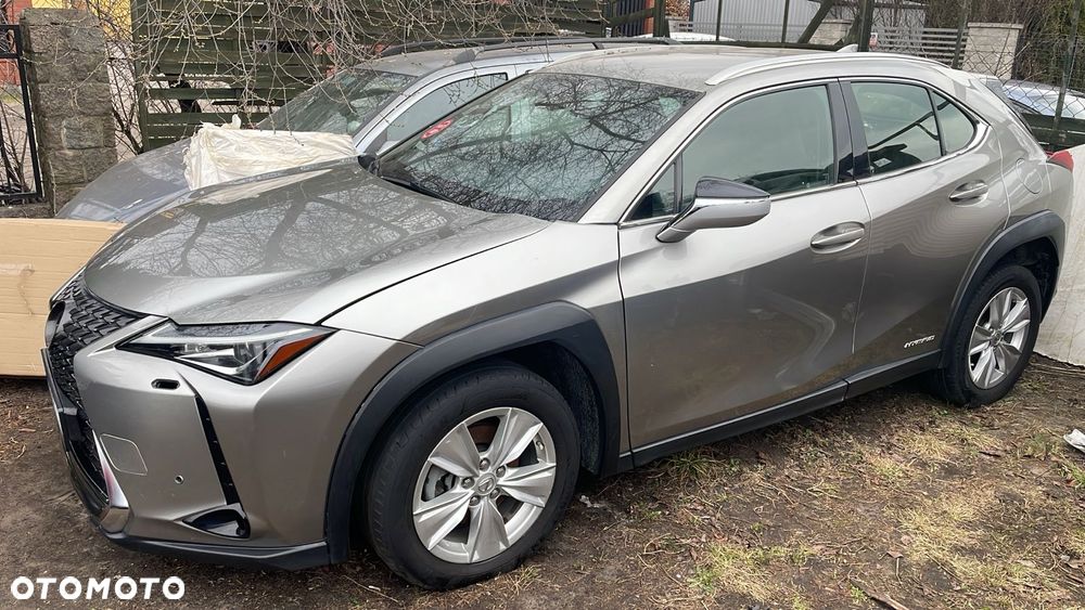 Lexus UX - 1