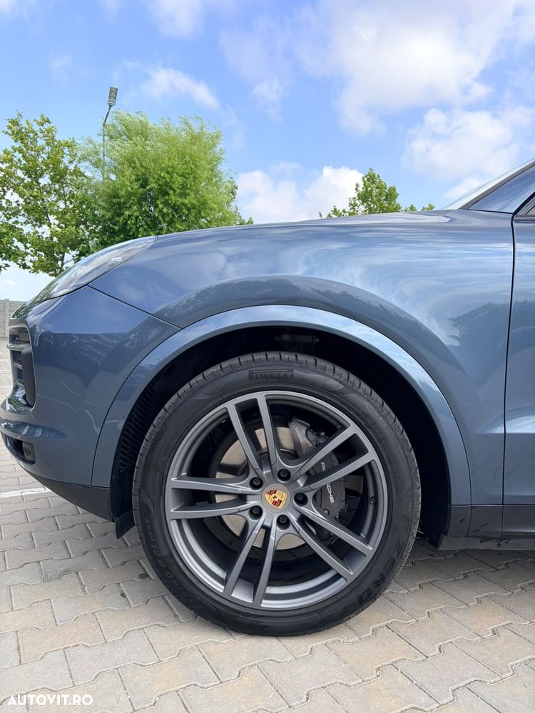 Porsche Cayenne Standard - 5