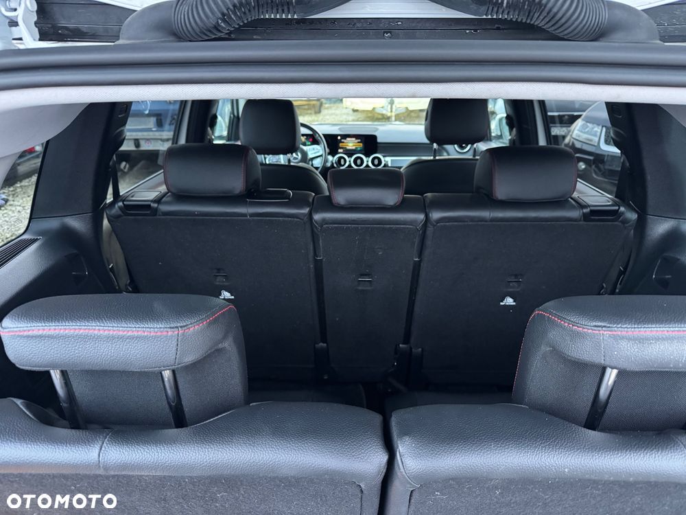 Mercedes-Benz GLB 200 d 8G-DCT AMG Line - 20