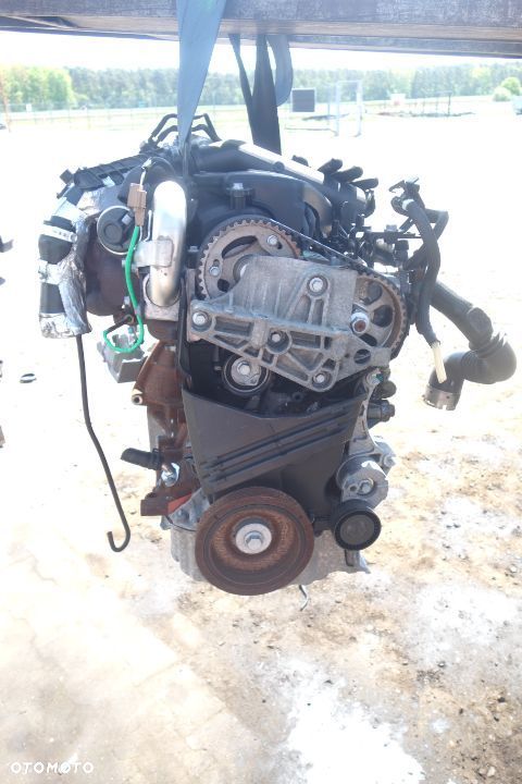 SŁUPEK SILNIKA RENAULT K9K677 1.5 DCI - 3