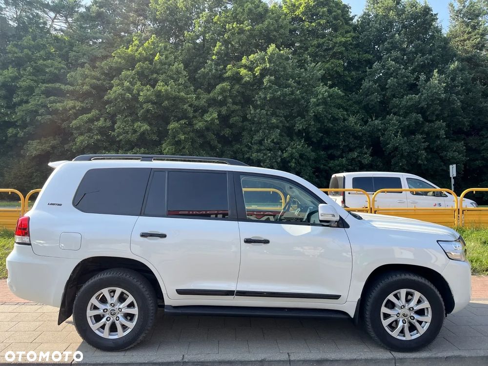 Toyota Land Cruiser LC 4.6 Prestige - 8