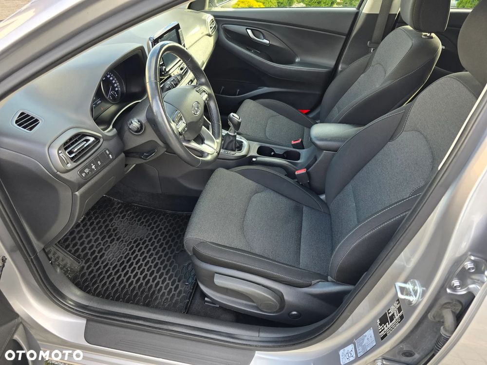 Hyundai i30 1.5 DPI Smart - 16