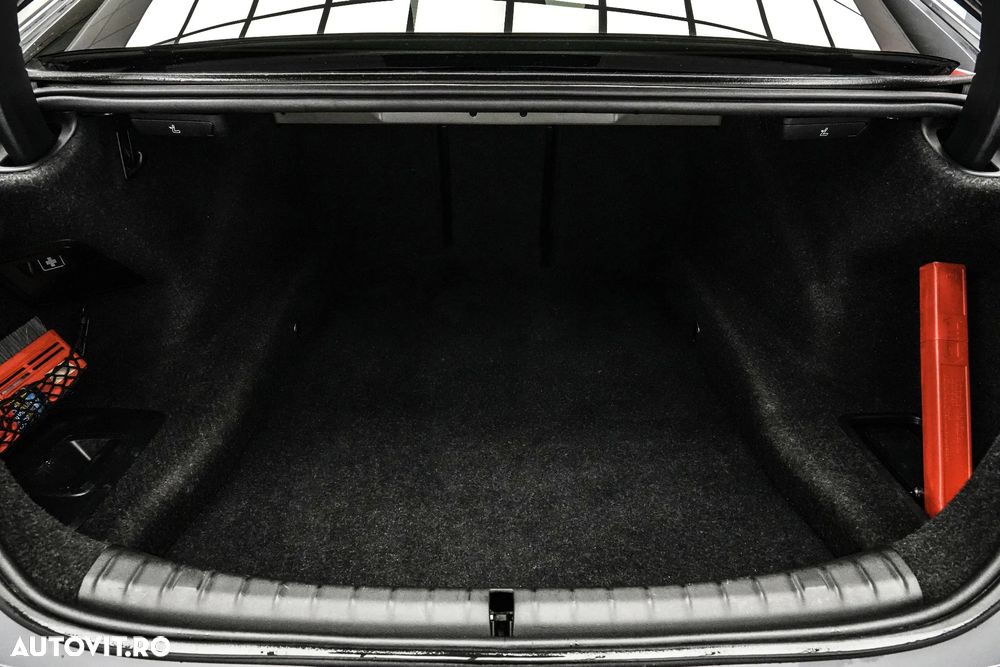 BMW Seria 5 520d AT - 27