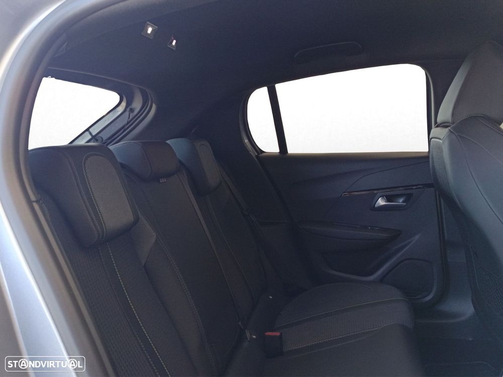 Peugeot 208 PureTech 130 EAT8 GT Pack - 30