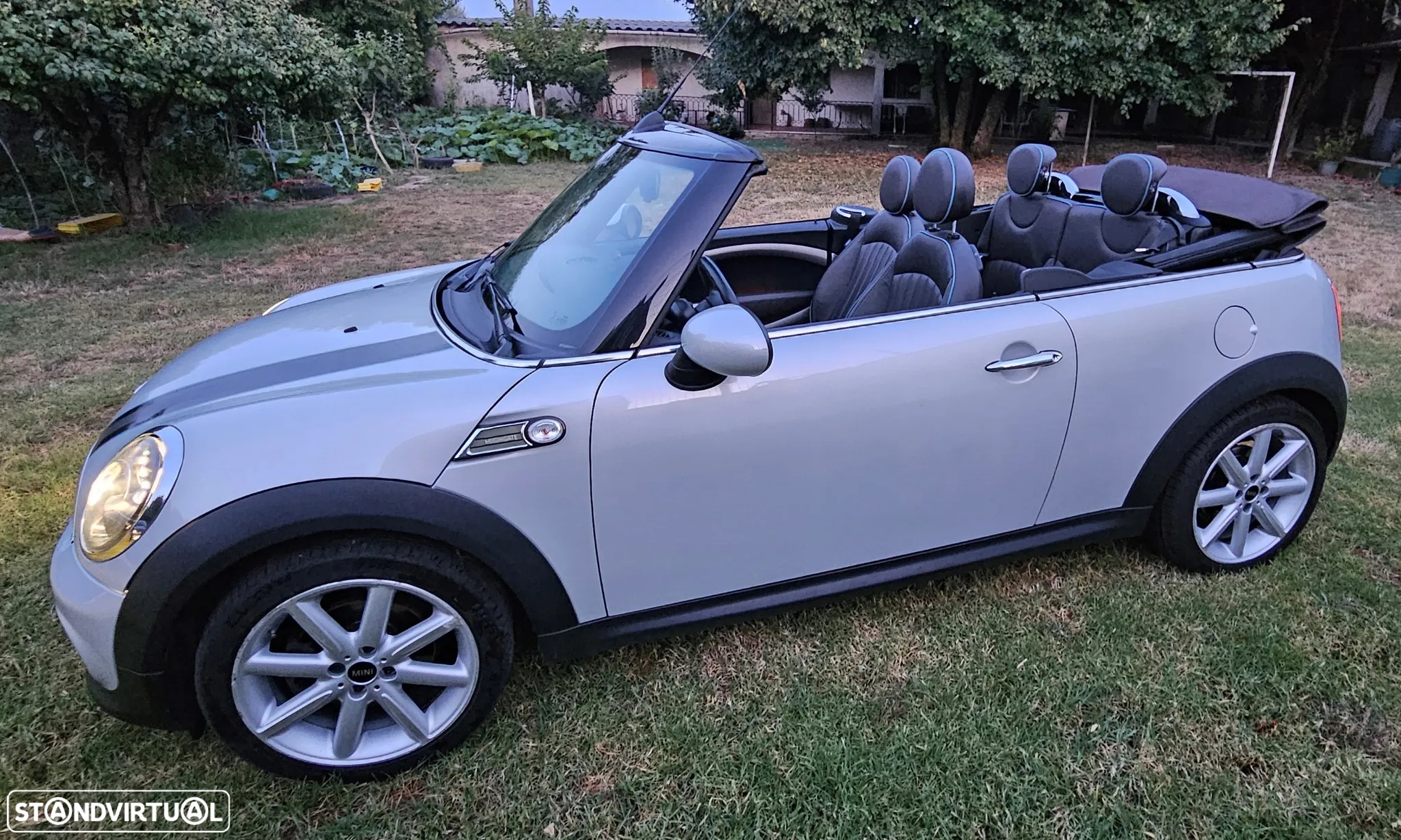 MINI Cabrio Cooper D - 5