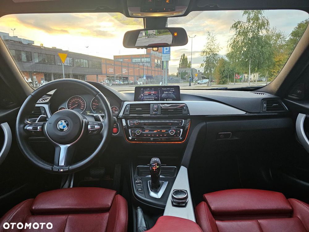 BMW Seria 3 335i xDrive - 14