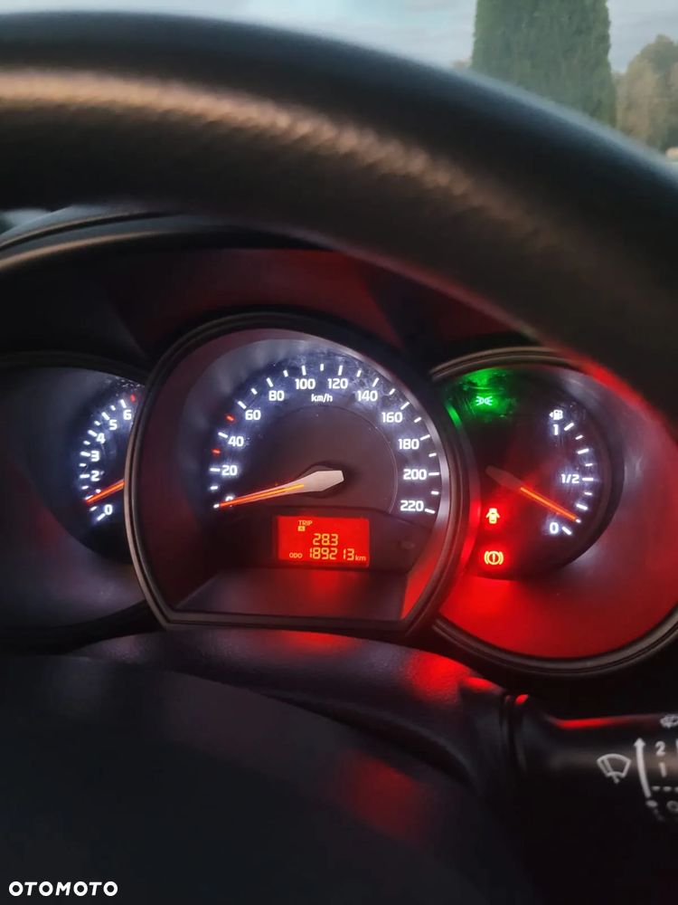 Kia Rio 1.2 Fifa World Cup Edition - 19