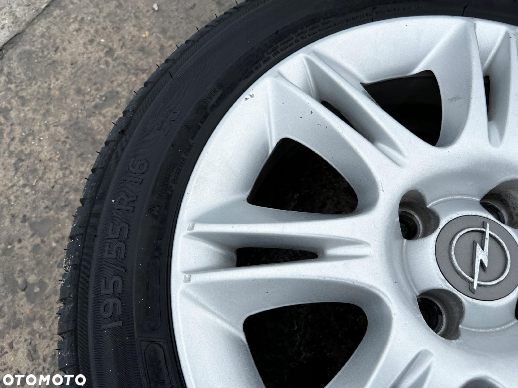 KOŁA FELGI OPONY LETNIE OPEL CORSA D E 195/55 R16 - 12