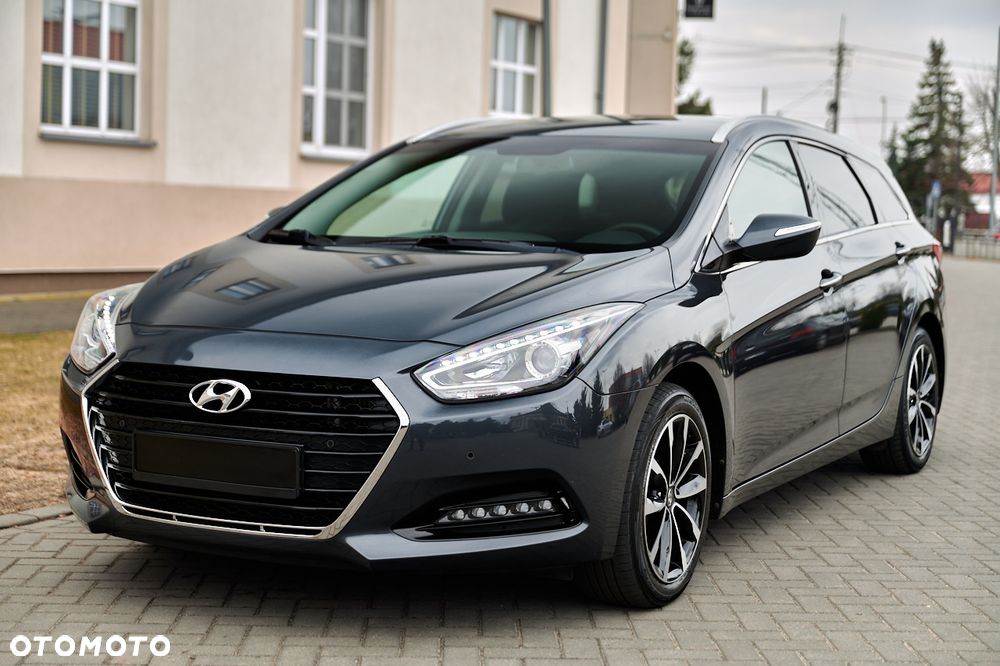 Hyundai i40 Kombi 1.7 CRDi DCT Premium - 8