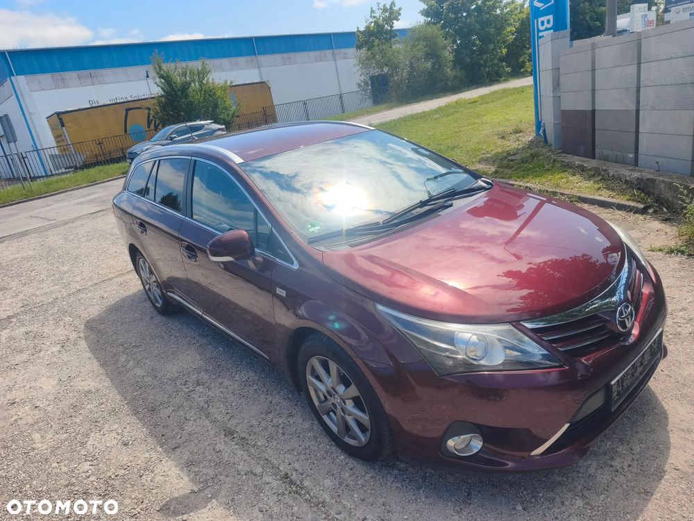Toyota Avensis 1.8 Executive - 2
