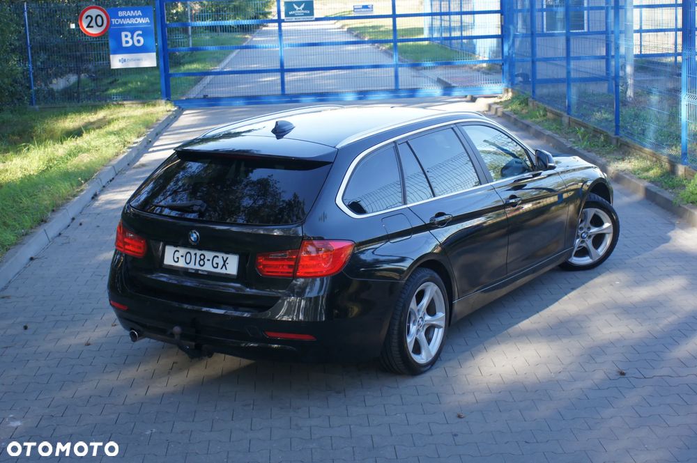 BMW Seria 3 318d Touring Modern Line - 17