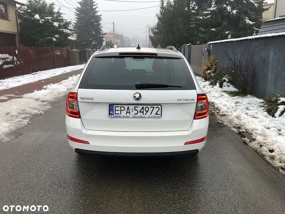 Skoda Octavia 1.6 TDI Elegance DSG - 6