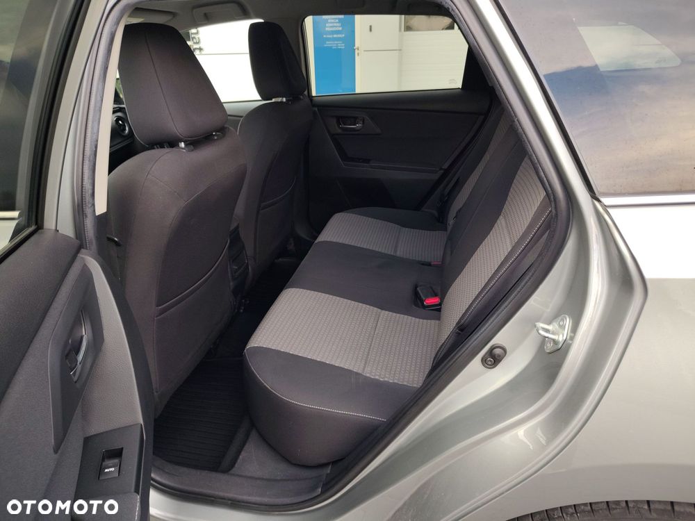 Toyota Auris 1.6 Selection - 10