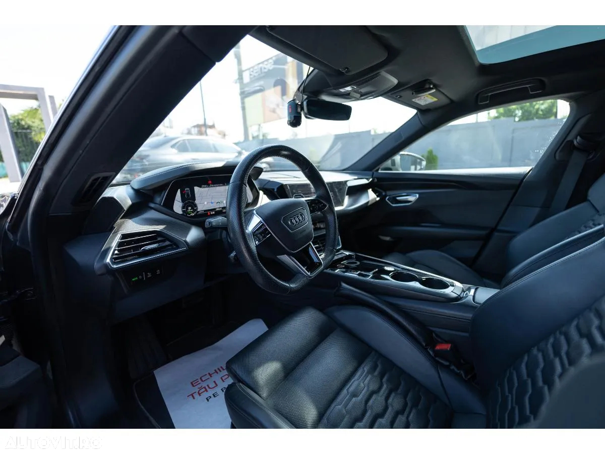 Audi e-tron GT 60 quattro - 32