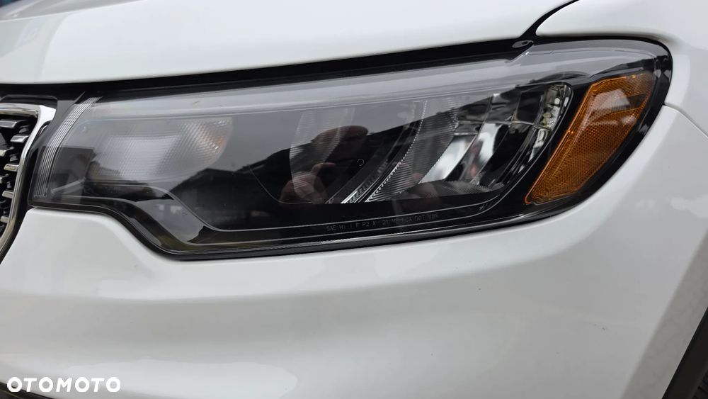 Jeep Compass - 37