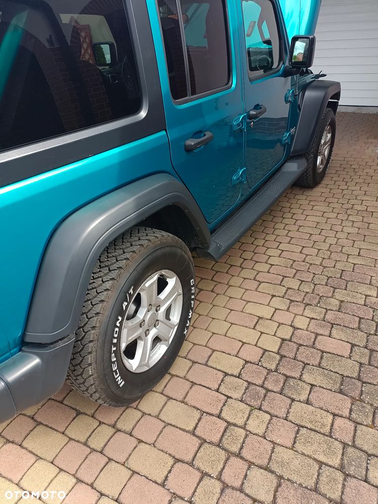 Jeep Wrangler 2.0 T-GDI Hardtop AWD Automatik Sport - 8