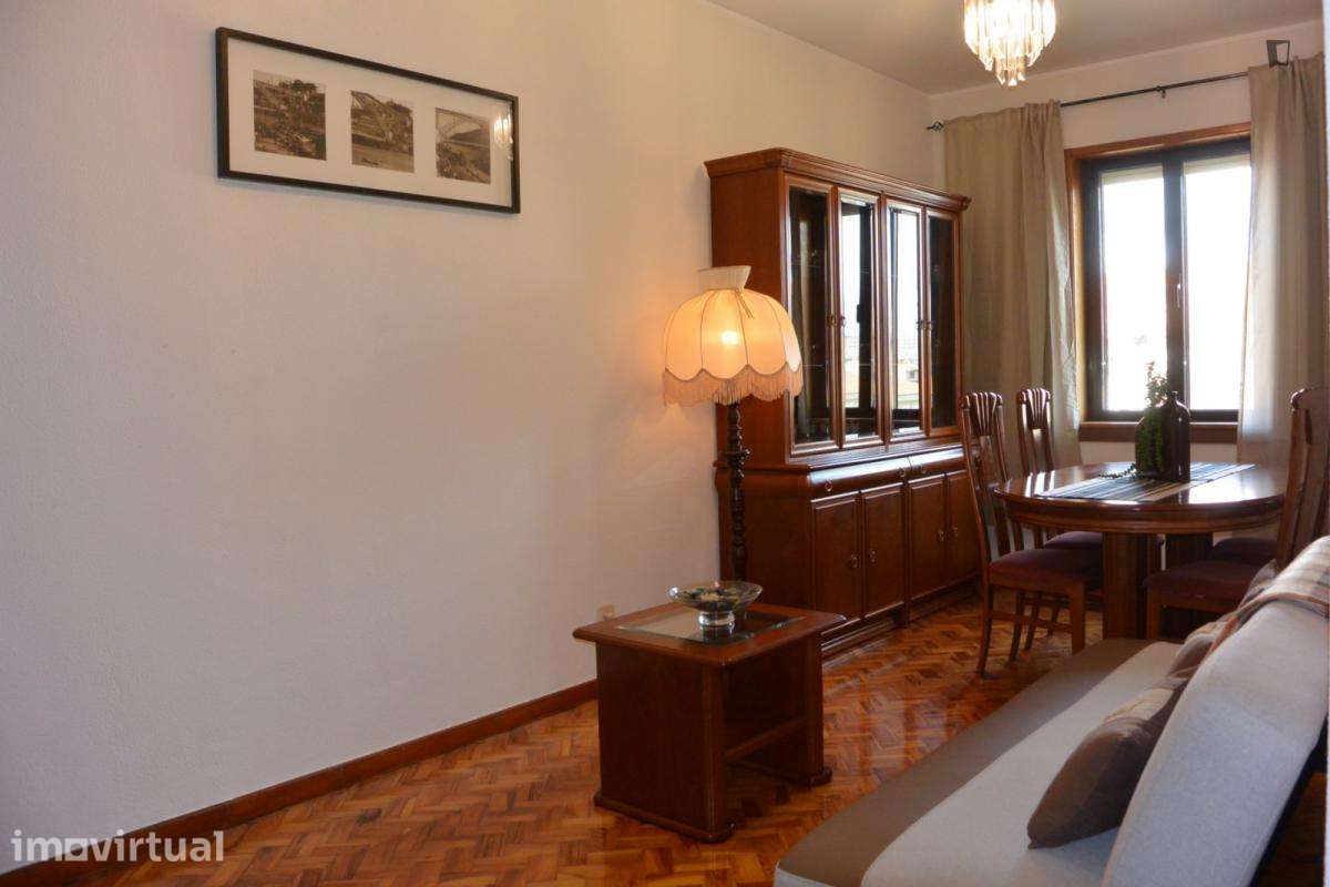 Quarto - localizado em Lordelo do Ouro Porto - Grande imagem: 4/18