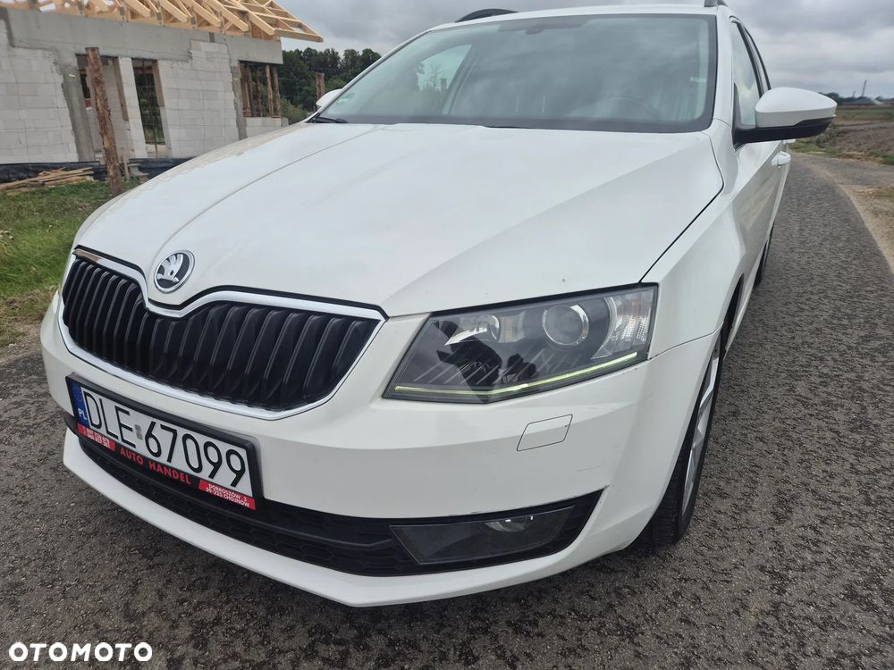 Skoda Octavia 1.6 TDI DPF DSG Elegance - 7