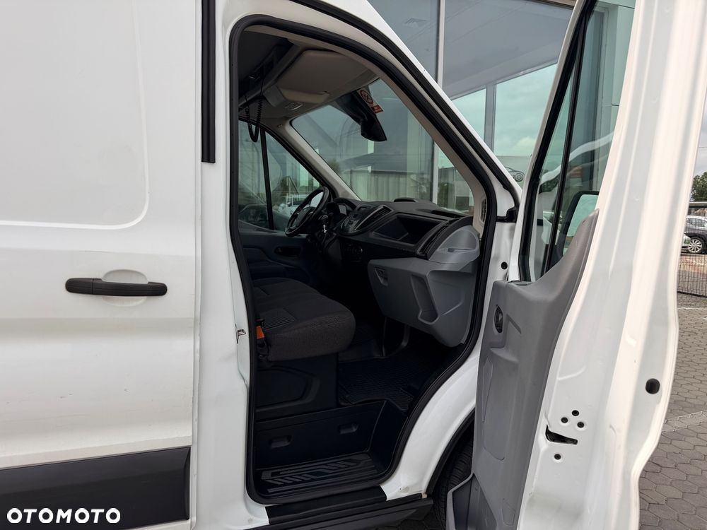 Ford Transit - 17