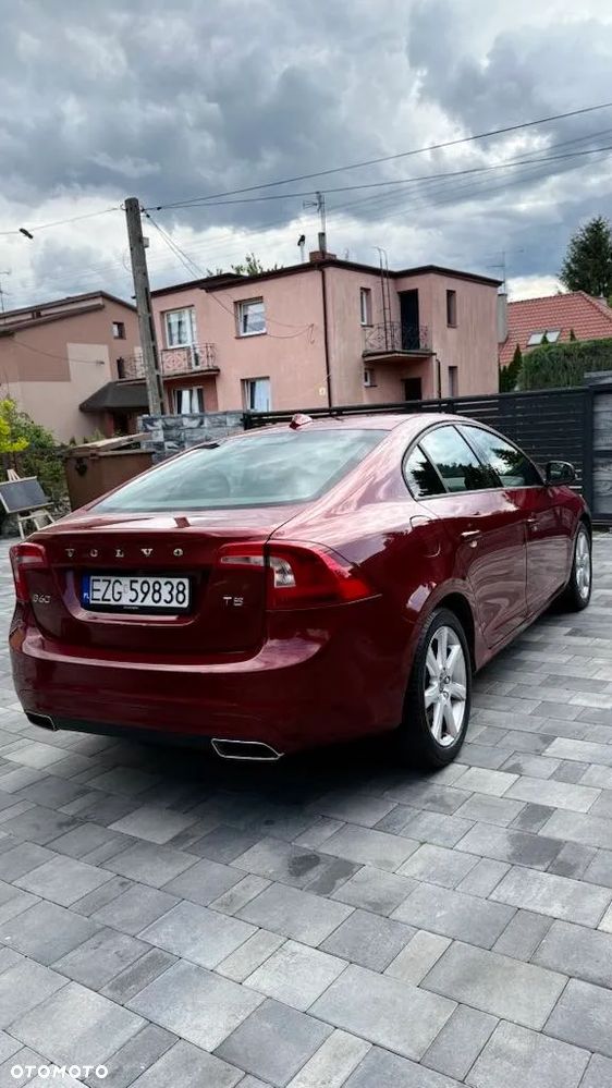 Volvo S60 T5 Momentum - 3