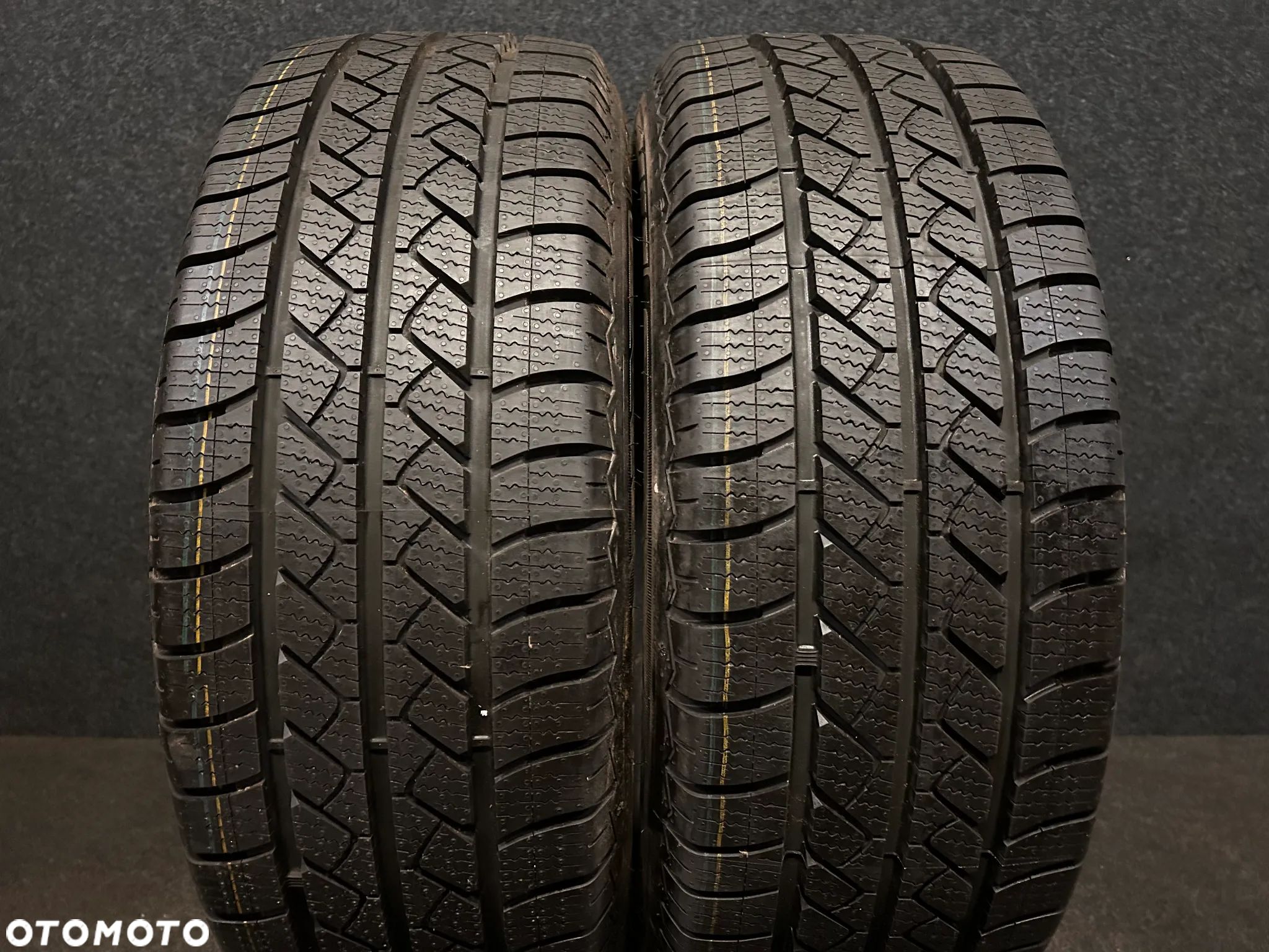 Opony całoroczne Goodyear Vector 4Seasons Cargo 215/65/15C 104/102T 2szt. Nowe! - 1