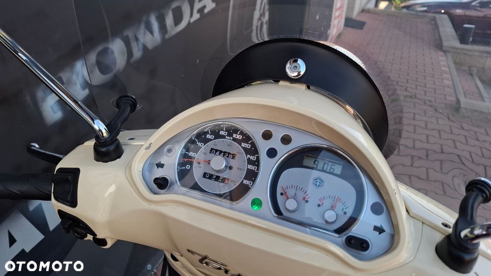 Piaggio Beverly - 15