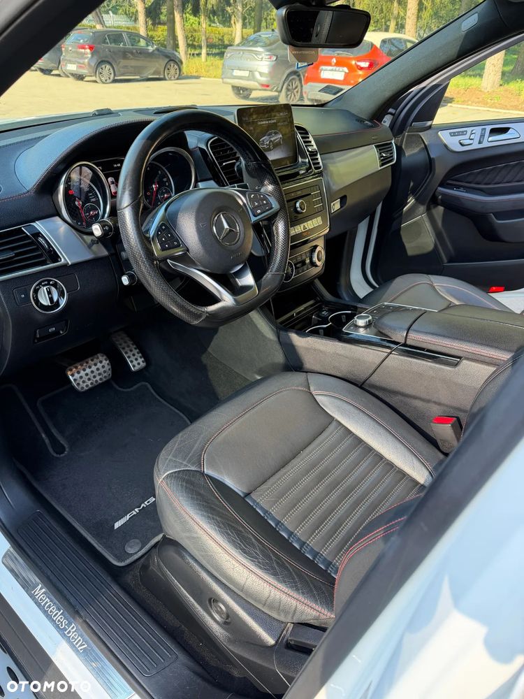 Mercedes-Benz GLE - 17
