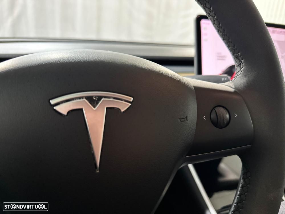 Tesla Model 3 Performance Dual Motor AWD - 37