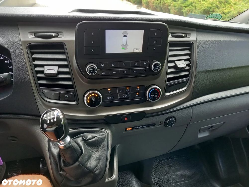 Ford Transit Custom 310 L2H1 Limited - 10