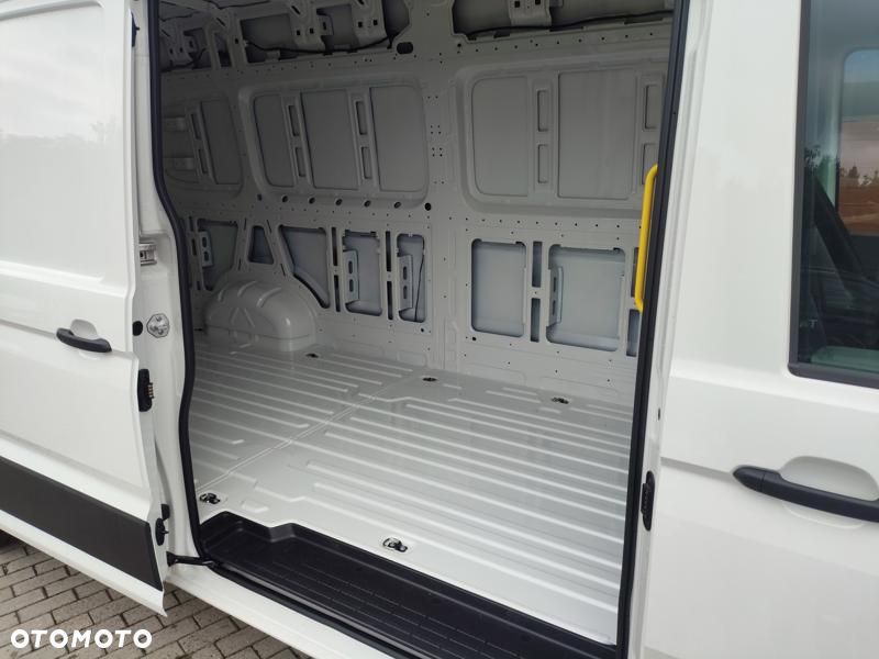 Volkswagen Crafter - 12