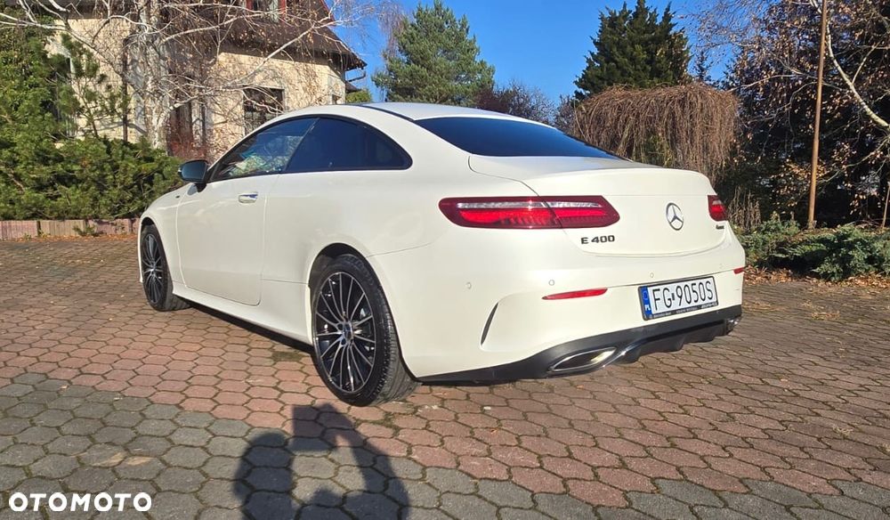 Mercedes-Benz Klasa E 400 4-Matic 9G-TRONIC - 4