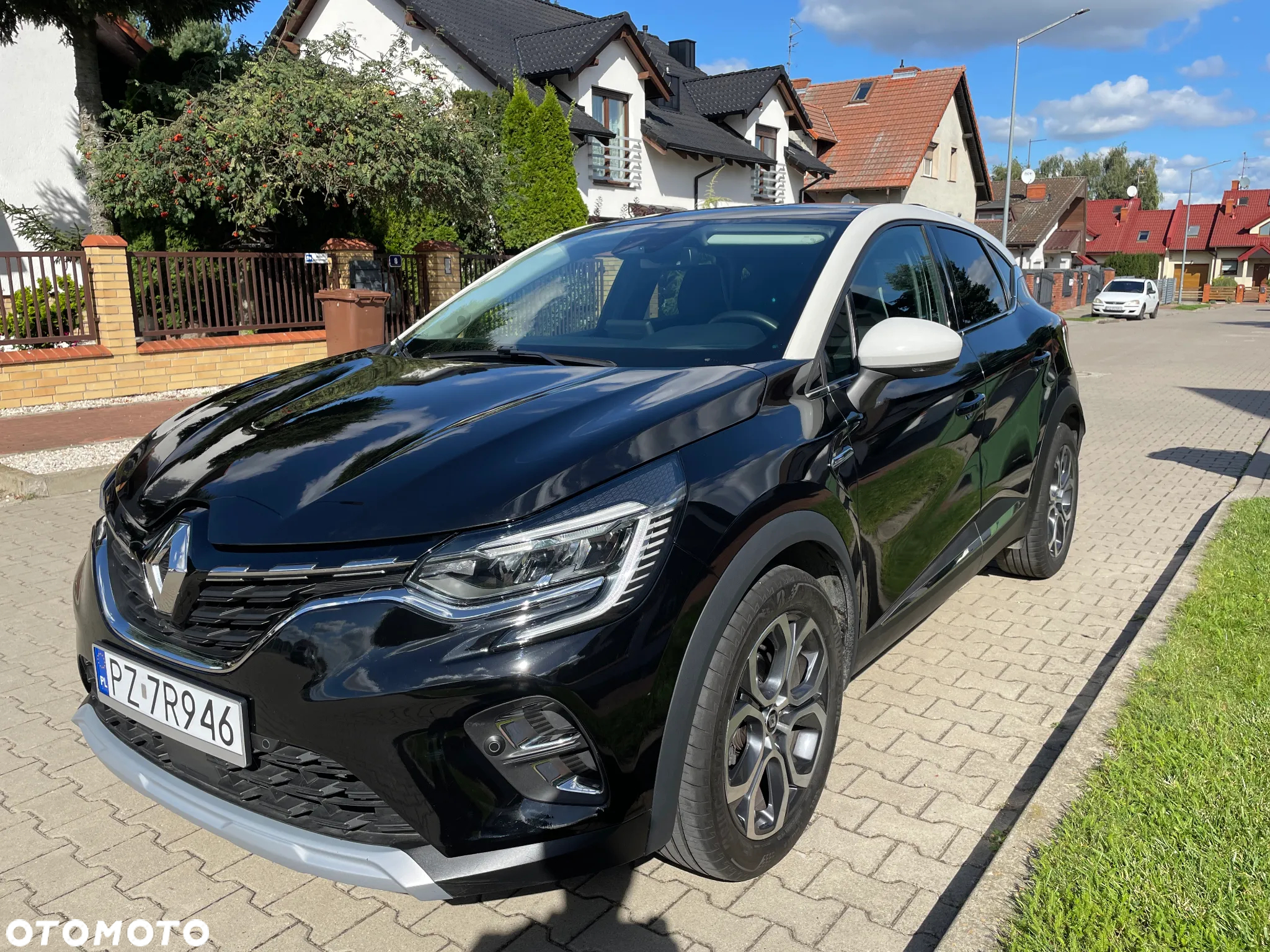 Renault Captur TCe Mild Hybrid 160 EDC EVOLUTION - 4