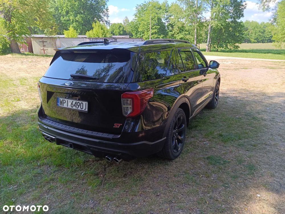 Ford Explorer - 25