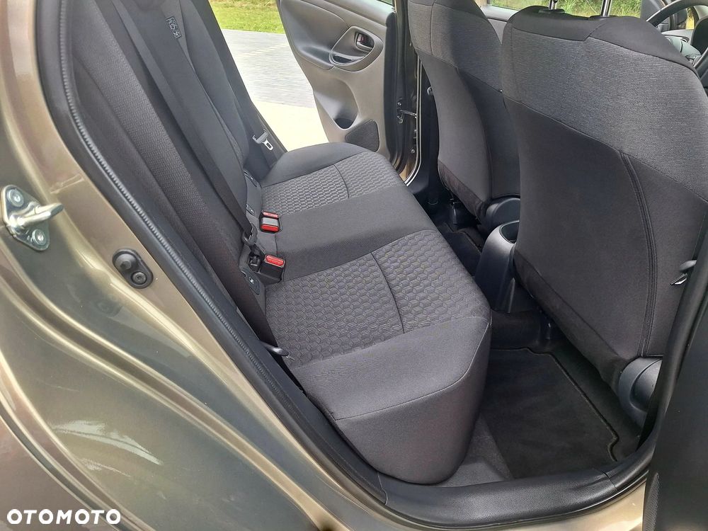 Toyota Yaris 1.5 VVT-i Comfort - 23