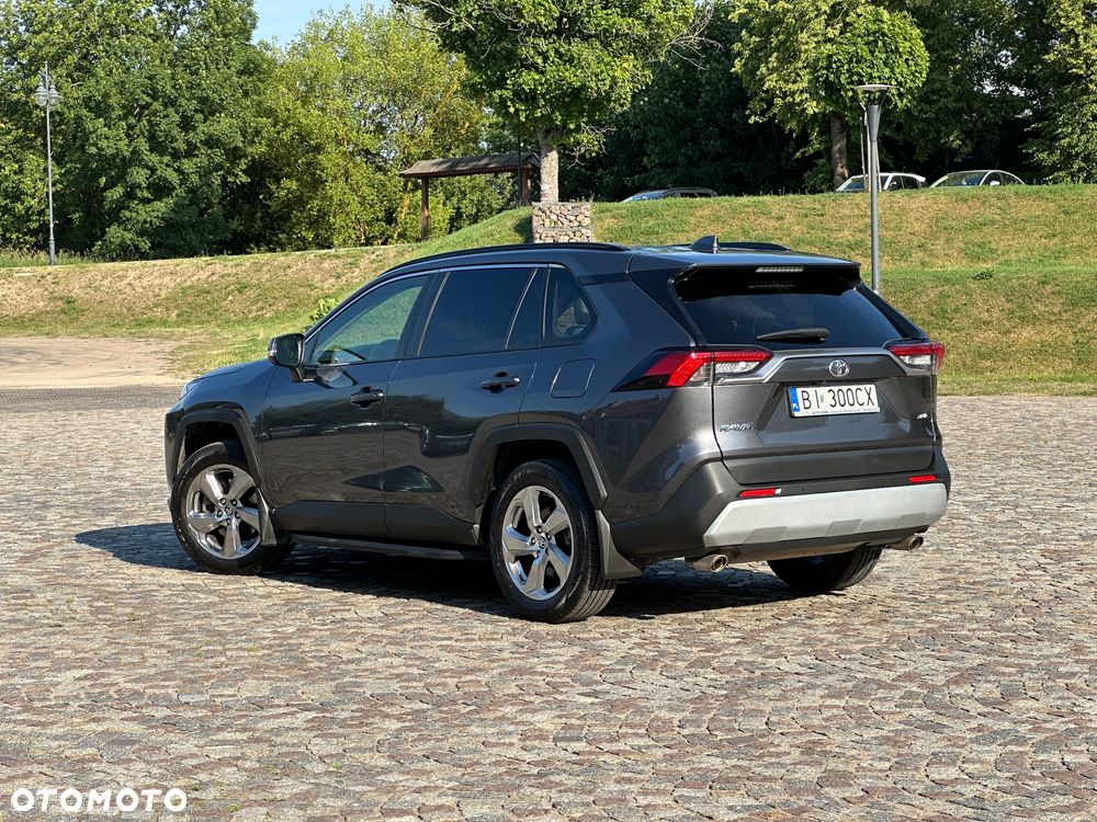 Toyota RAV4 - 5
