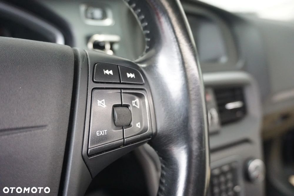 Volvo V40 D2 Kinetic - 31