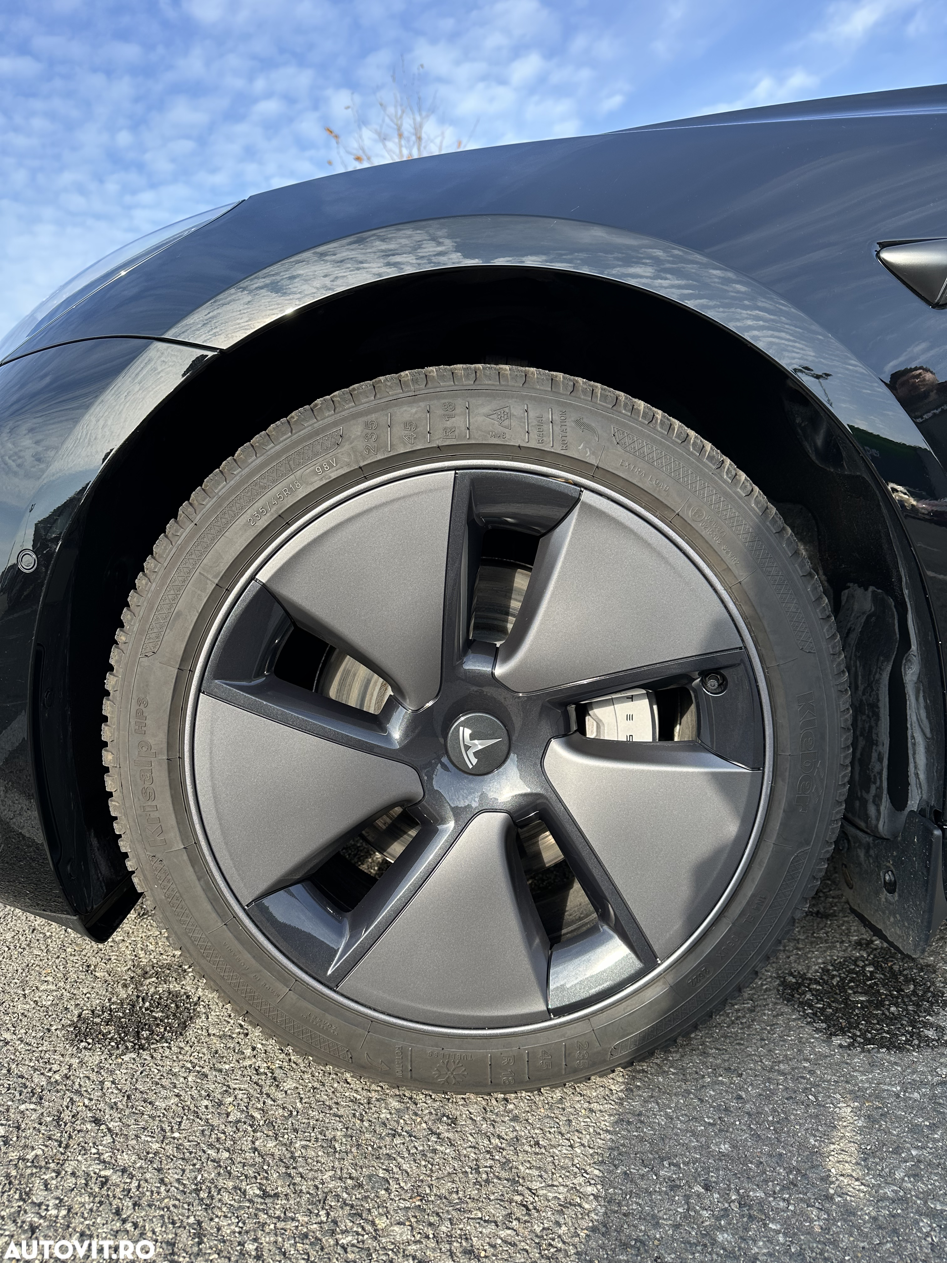Tesla Model 3 - 16