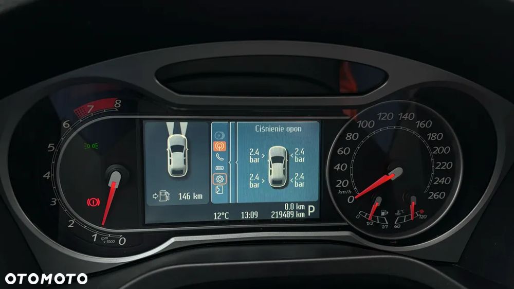 Ford S-Max 2.3 Titanium - 11