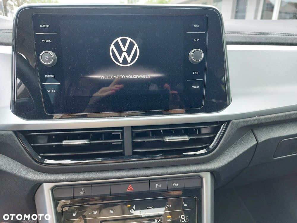 Volkswagen T-Roc - 24