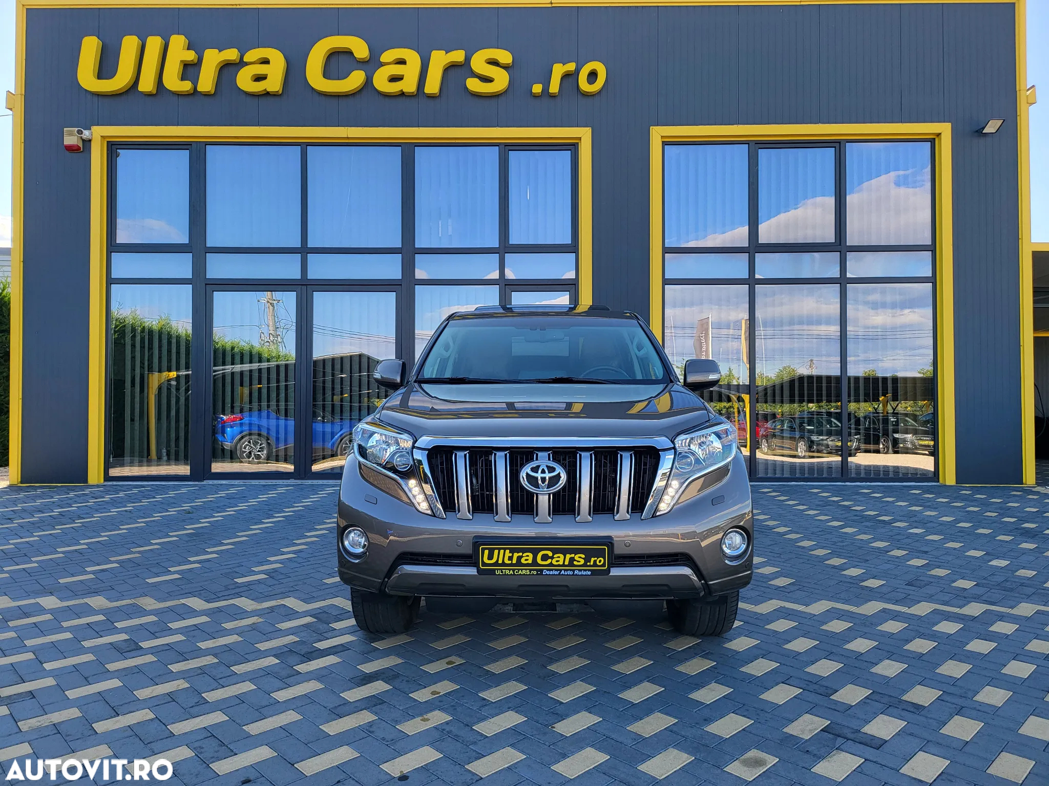 Toyota Land Cruiser 2.8l Turbo D-4D Aut. Luxury - 9