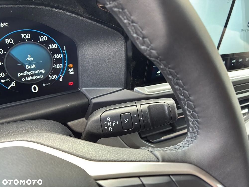 Volkswagen Caravelle - 26