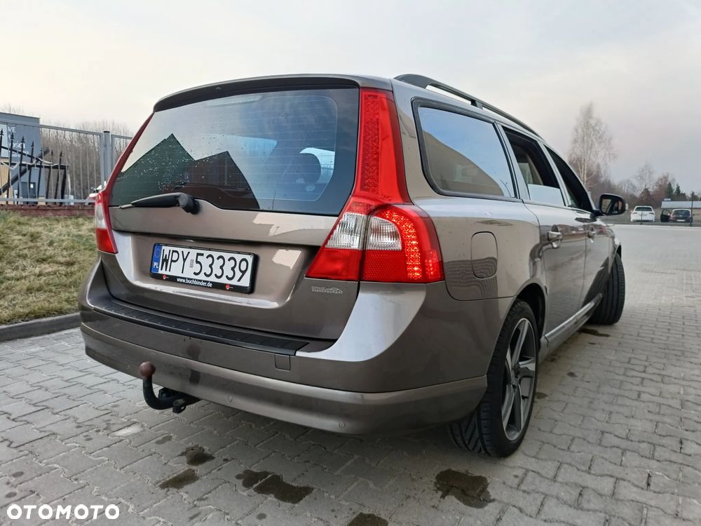 Volvo V70 2.0D Momentum - 4