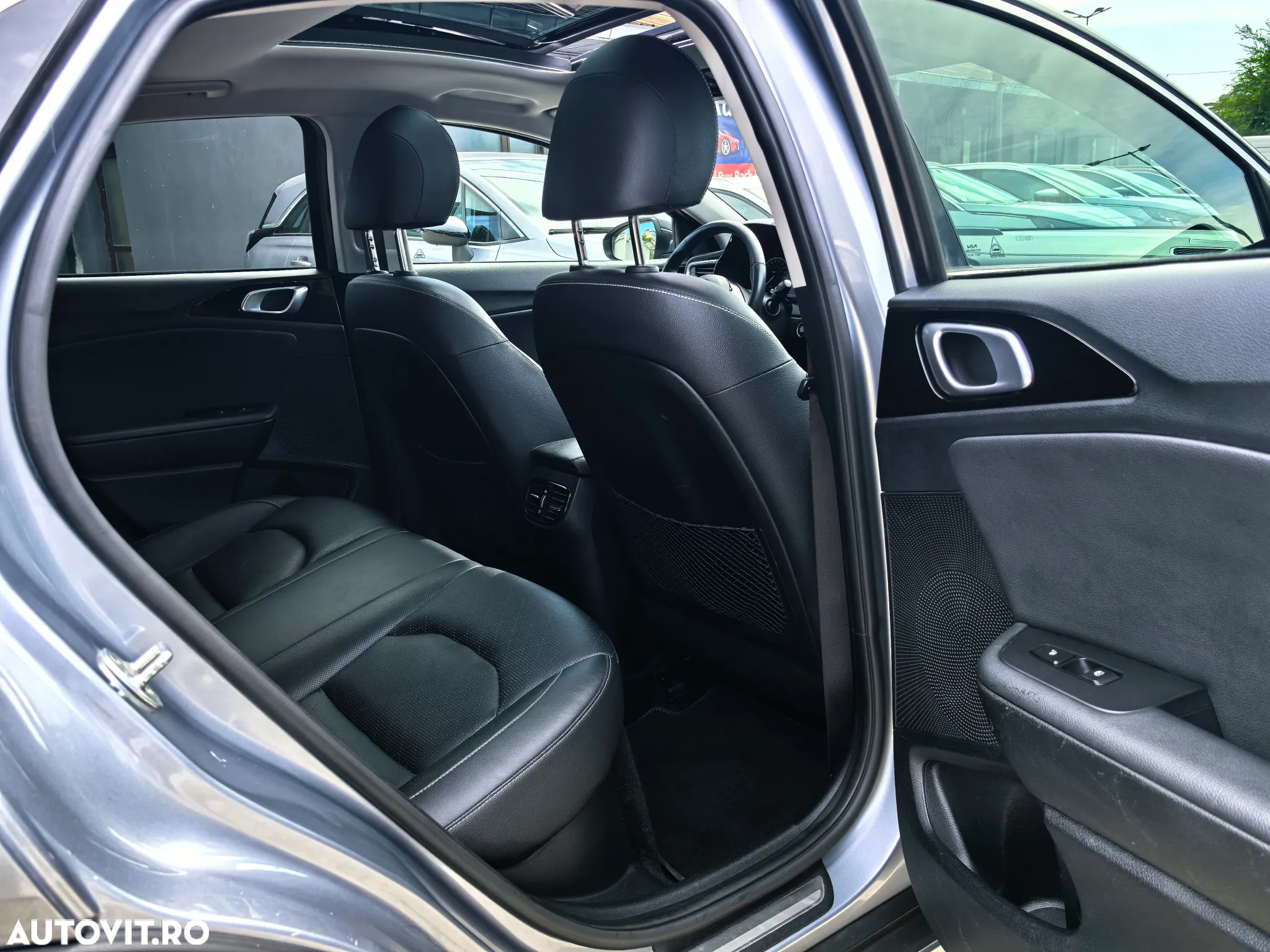 Kia XCeed 1.6 GDI 6DCT PHEV Vision - 16