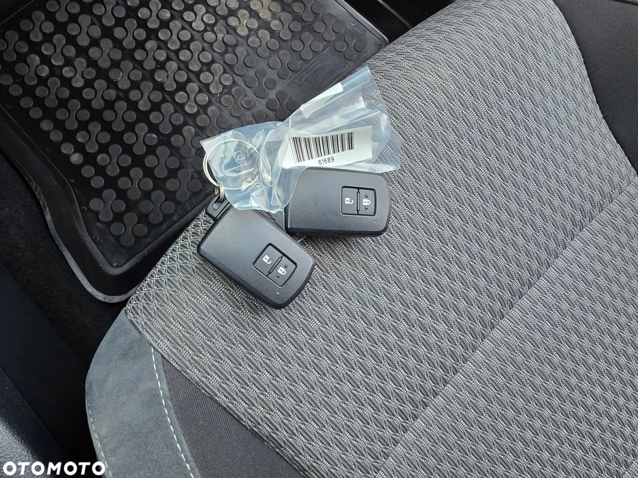 Toyota Auris - 32