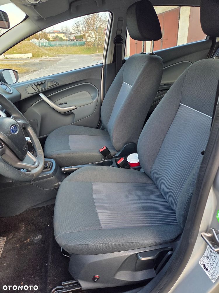 Ford Fiesta 1.25 Titanium EU6 - 11