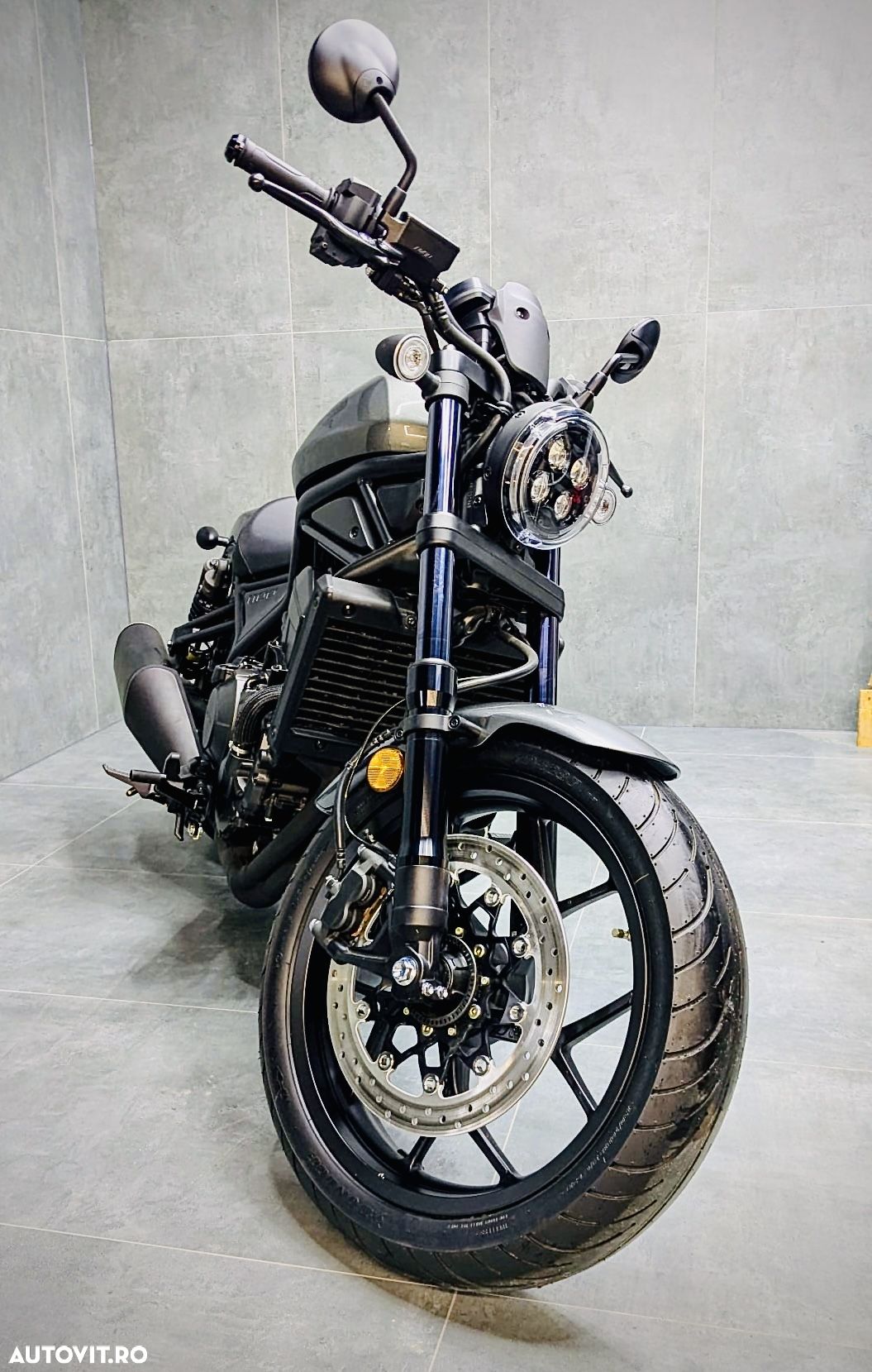 Honda Rebel 1100 - 1
