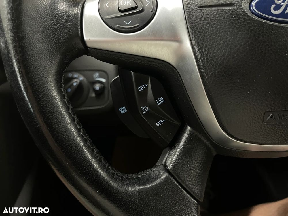 Ford Kuga 2.0 TDCi 4WD Powershift Trend - 21