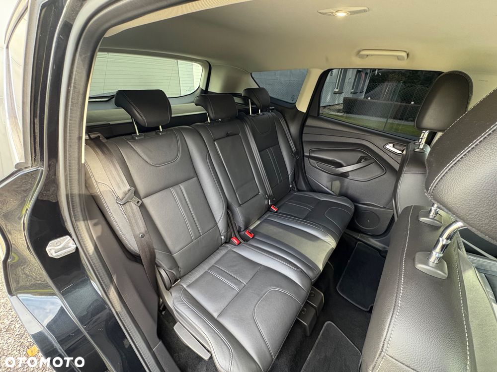 Ford Kuga 2.0 TDCi 4x4 ST-Line - 25